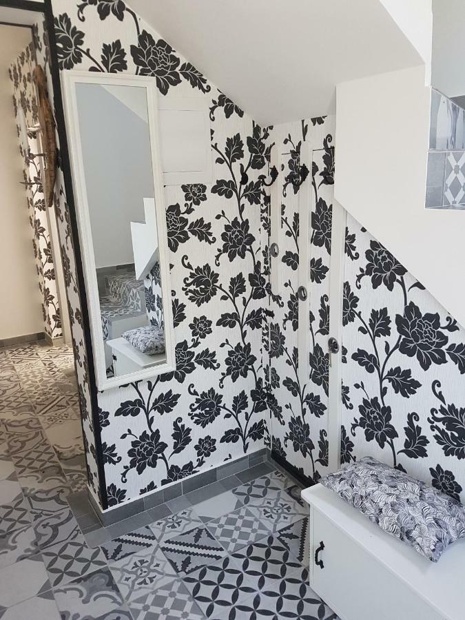 Bestie House Hotell Kotor Exteriör bild